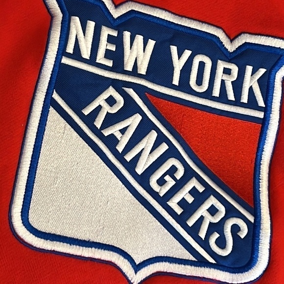 ⭐️ New New York Rangers NHL Hoodie Size XL - Picture 2 of 8